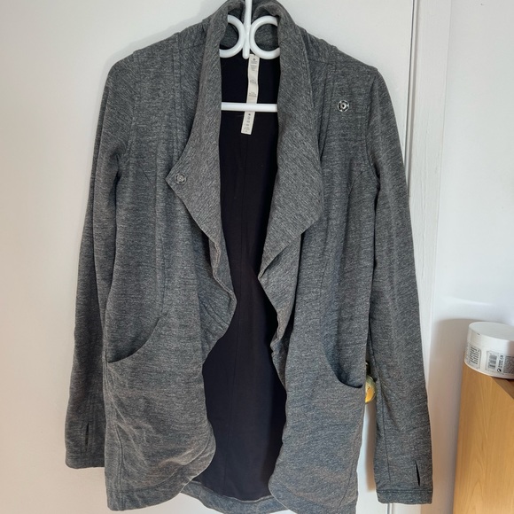 Lululemon That's A Wrap - Picture 5 of 7